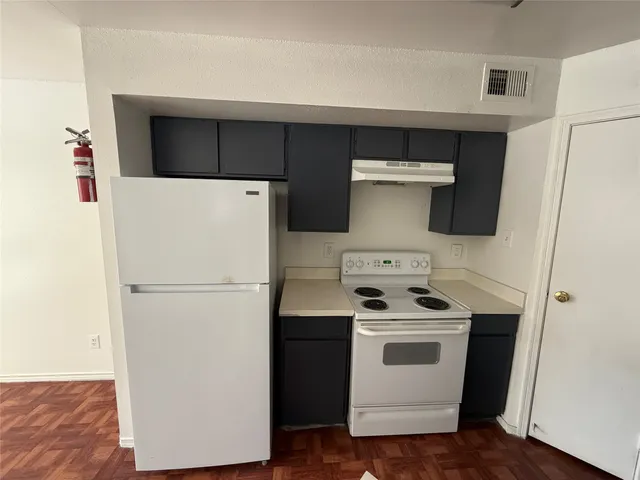 a view of empty room with a window