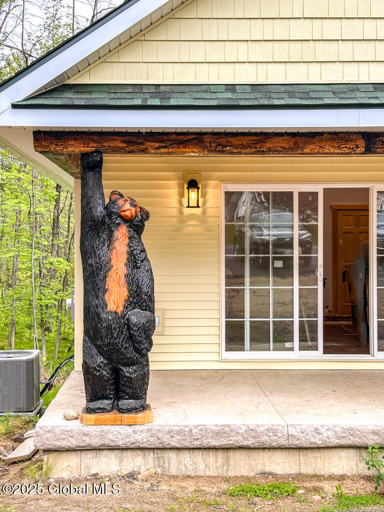 25 Forest Road Queensbury, NY 12845 - Photo 2 of 17 IMG_3475