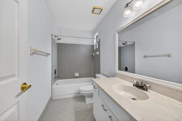 $3,900 | 191 Northwest 118th Drive, Coral Springs, FL 33071