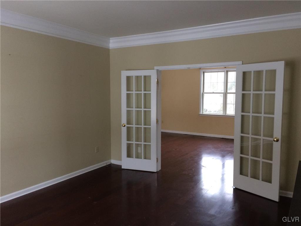 80 Mansfeld Road Hellertown, PA 18055 - Photo 2 of 18 Office / Den