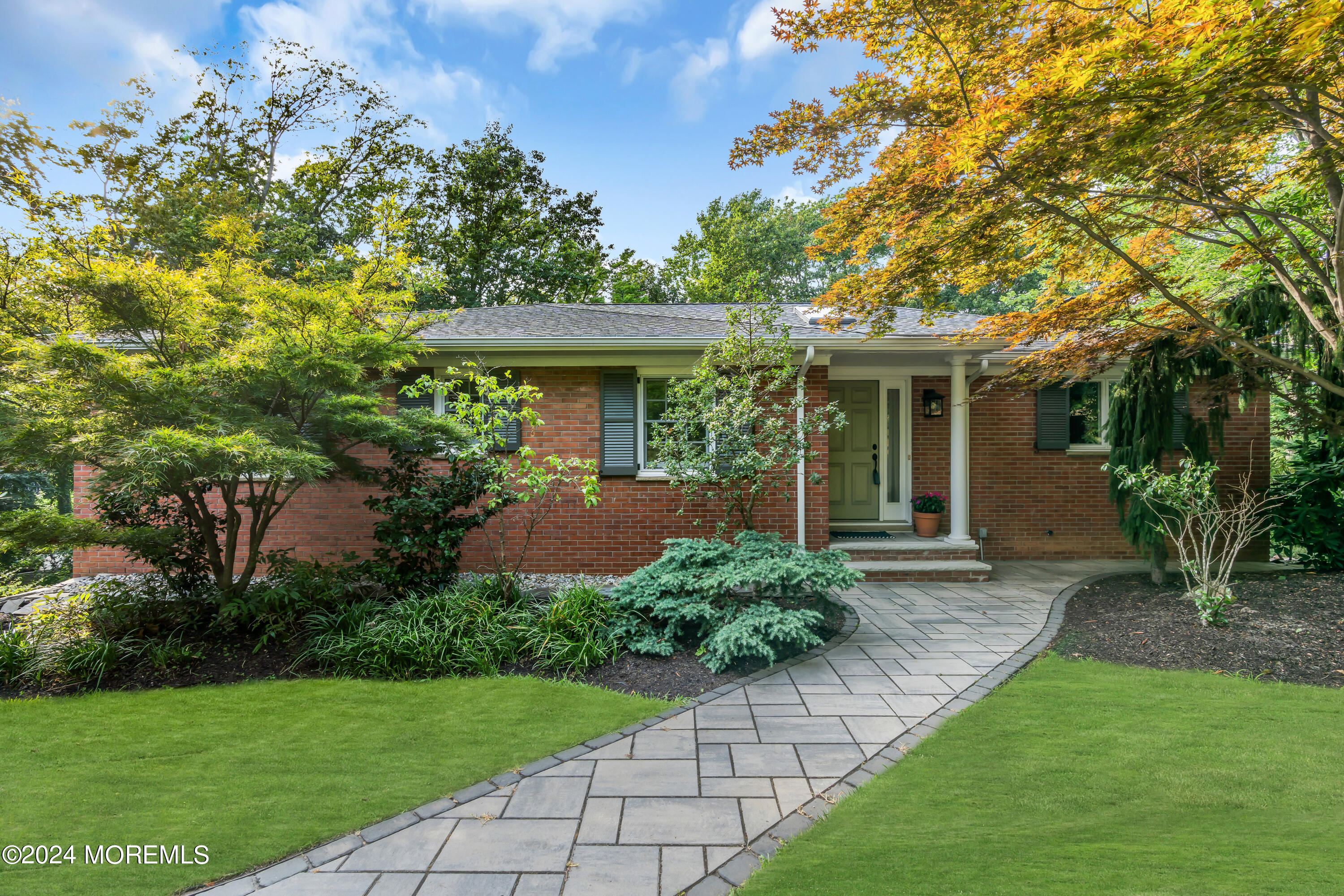 288 Ocean Boulevard Atlantic Highlands, NJ 07716 - Photo 2 of 55 Welcome Home!
