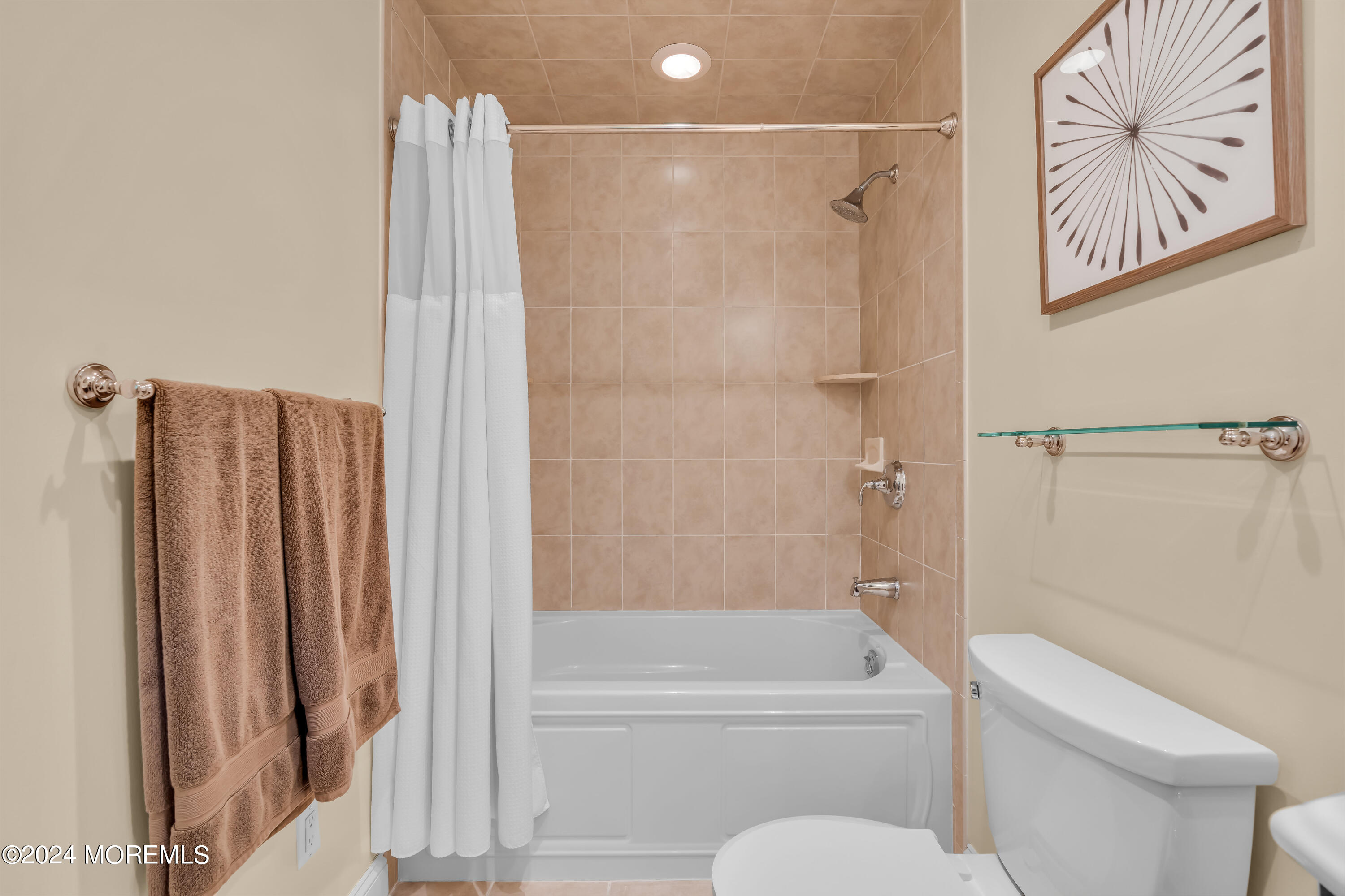 288 Ocean Boulevard Atlantic Highlands, NJ 07716 - Photo 25 of 55 Bath Tub & Shower