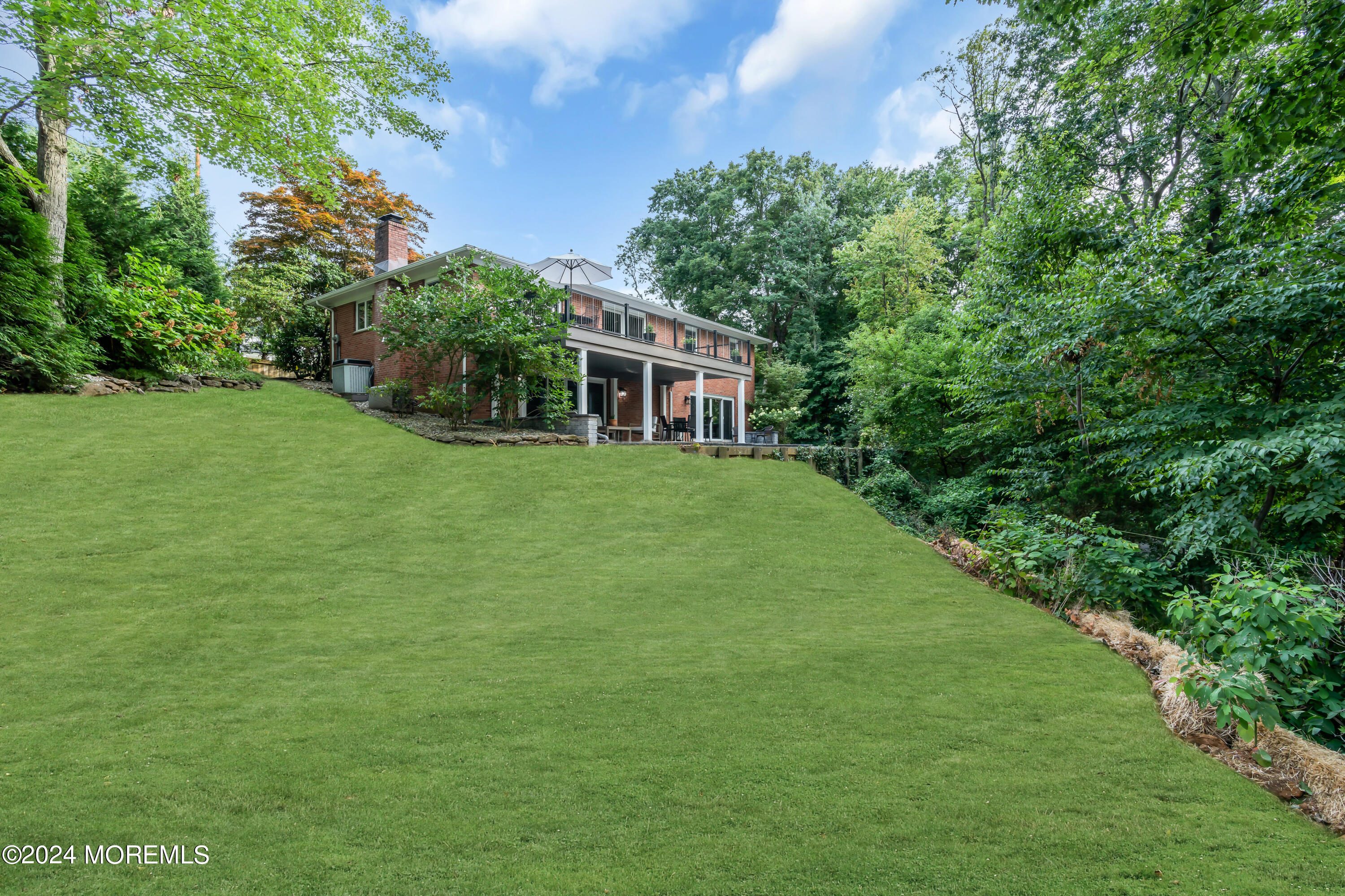 288 Ocean Boulevard Atlantic Highlands, NJ 07716 - Photo 54 of 55 Rear yard