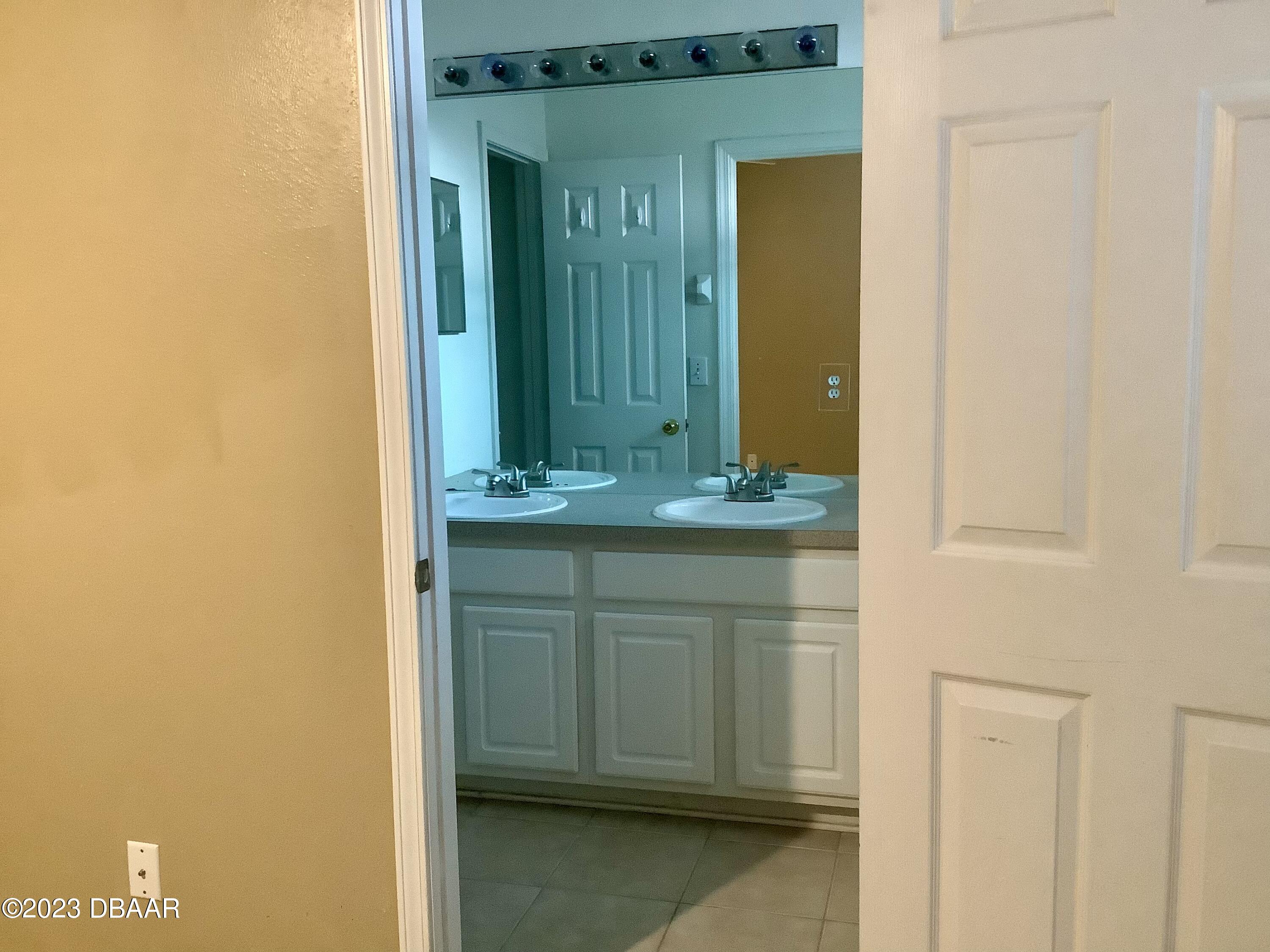 7990 Baymeadows Road, Unit E #2202 Jacksonville, FL 32256 - Photo 13 of 32 F5D9C1AA-A4FF-4807-B44F-3F6C38687D47