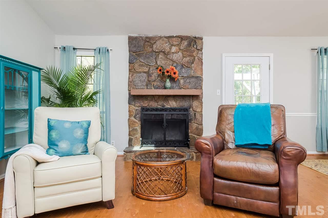 5517 Old Towne Road Raleigh, NC 27612 - Photo 5 of 25
