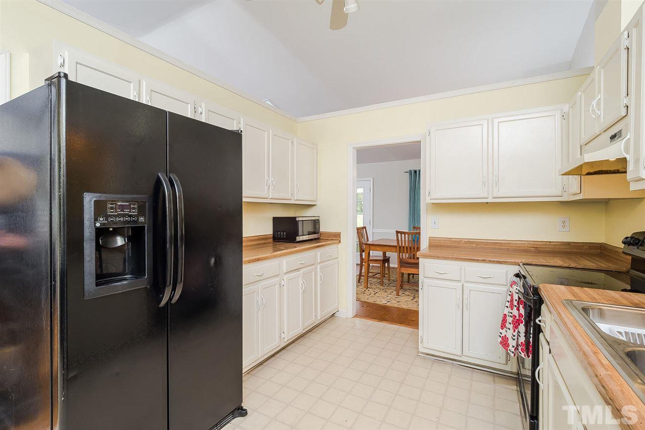 5517 Old Towne Road Raleigh, NC 27612 - Photo 9 of 25