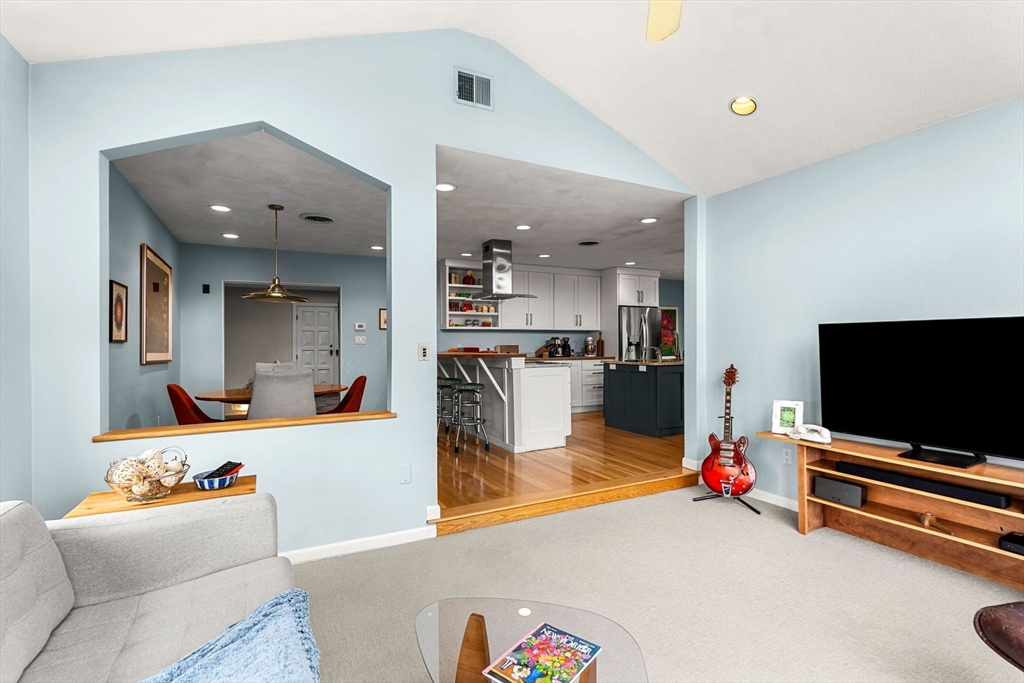 58 Leicester Road Marblehead, MA 01945 - Photo 17 of 42