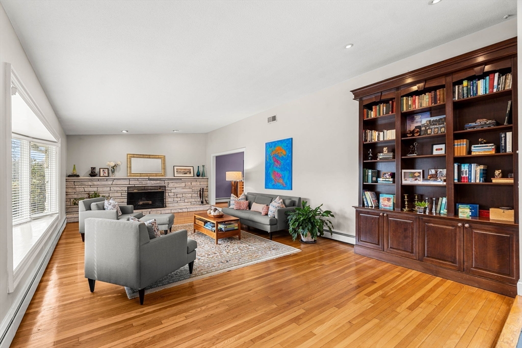 58 Leicester Road Marblehead, MA 01945 - Photo 3 of 42