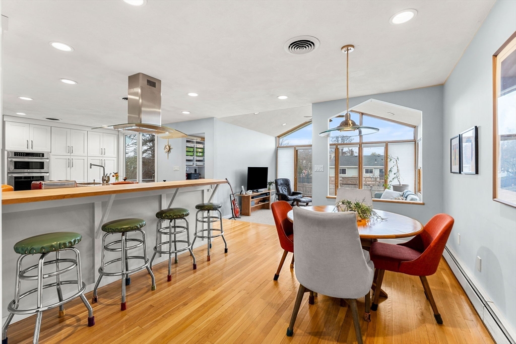 58 Leicester Road Marblehead, MA 01945 - Photo 8 of 42