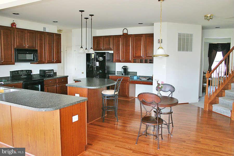 3807 Misty Hollow Point of Rocks, MD 21777 - Photo 6 of 24 Kitchen