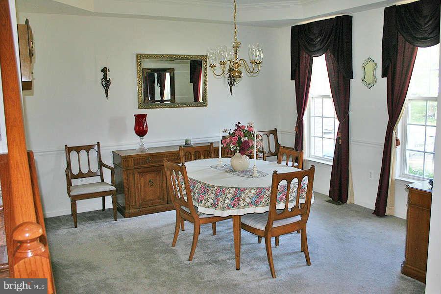 3807 Misty Hollow Point of Rocks, MD 21777 - Photo 10 of 24 Dining Room