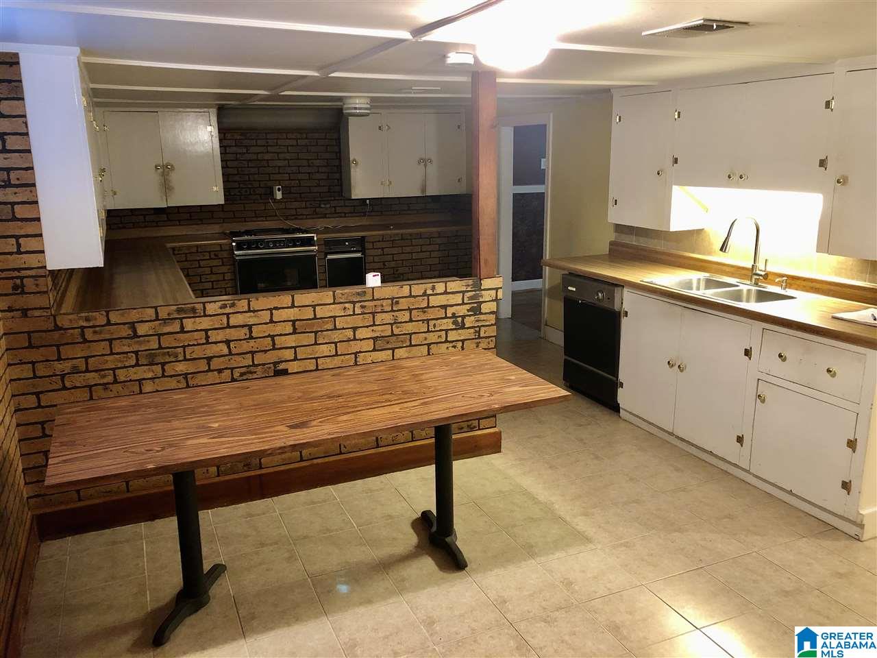 1029 Waverly Street Tarrant, AL 35217 - Photo 6 of 32