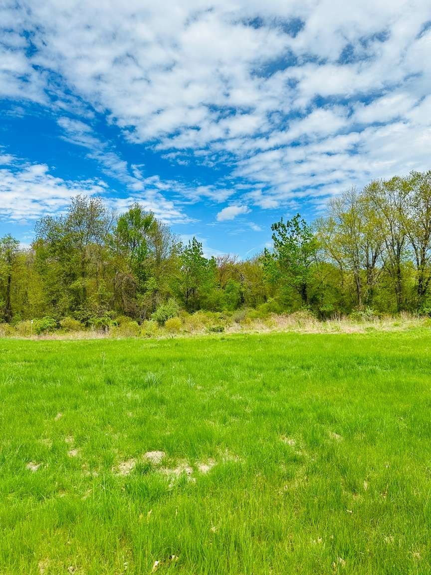 124 Burbank Road Sutton, MA 01590 - Photo 3 of 4 Gallery Image 3