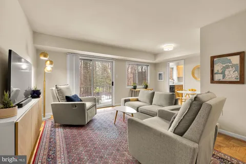 $245,000 | 10661 Weymouth Street, Unit 102, Bethesda, MD 20814