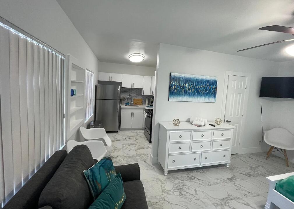 201 South Ocean Boulevard, Unit 3 Boca Raton, FL 33432 - Photo 6 of 7 Studio Apartment
