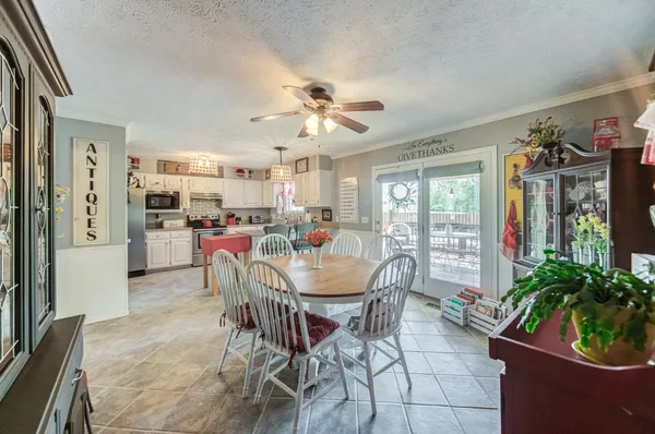 $474,900 | 6935 Hall Road, Greenbrier, TN 37073