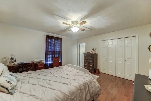 $474,900 | 6935 Hall Road, Greenbrier, TN 37073