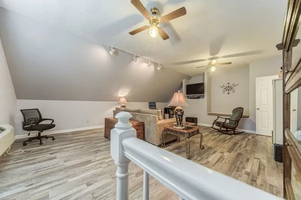 $474,900 | 6935 Hall Road, Greenbrier, TN 37073