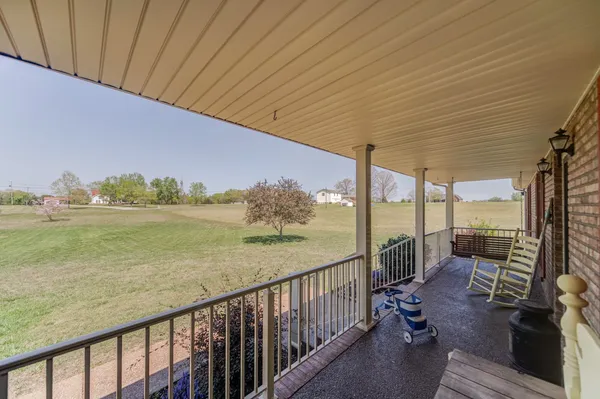 $474,900 | 6935 Hall Road, Greenbrier, TN 37073