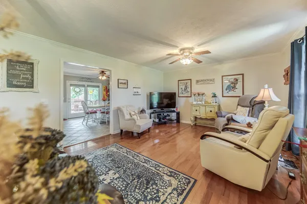 $474,900 | 6935 Hall Road, Greenbrier, TN 37073