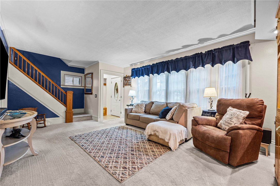 153 Rawlinson Road Irondequoit, NY 14617 - Photo 6 of 42 Gallery Image 6