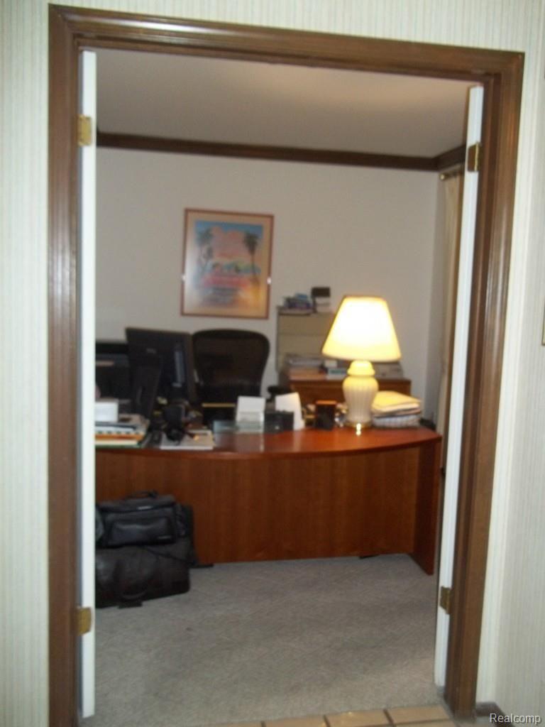 150 Sugar Pine Road Rochester, MI 48309 - Photo 9 of 28 9.JPG