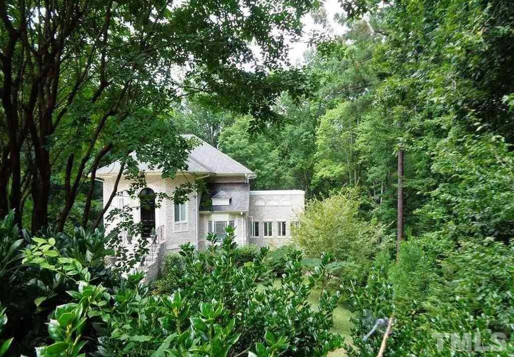 5712 Dunstan Court Raleigh, NC 27613 - Photo 2 of 22