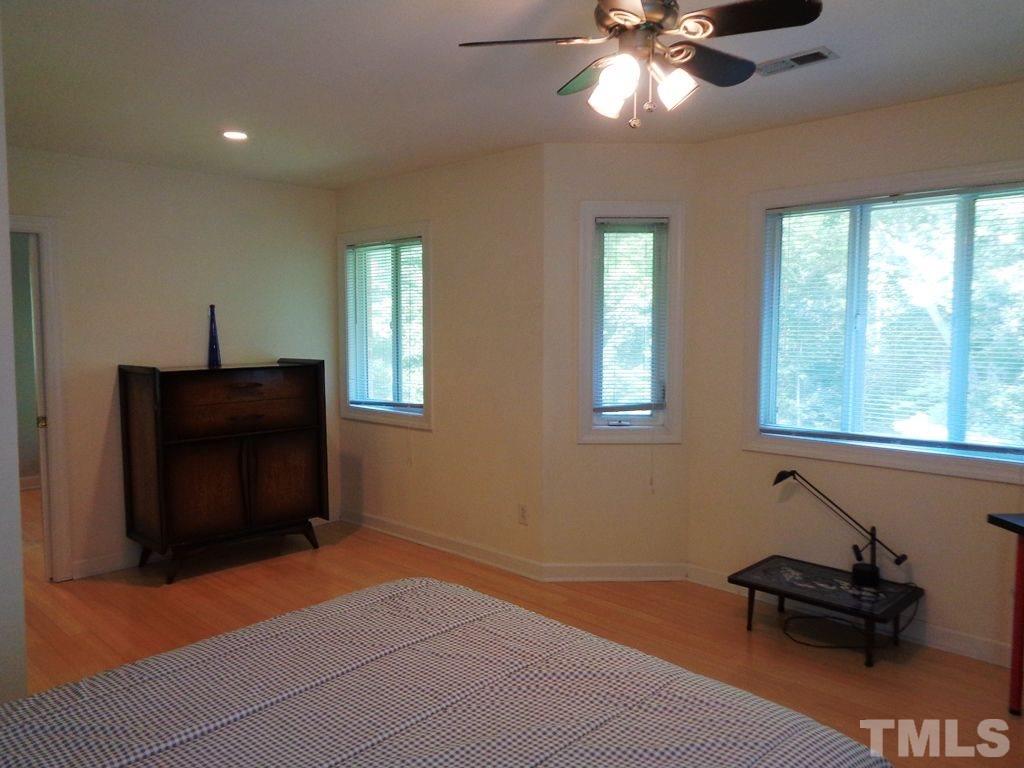 5712 Dunstan Court Raleigh, NC 27613 - Photo 15 of 22