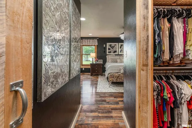 $669,000 | 1717 Marion Street, Carterville, IL 62918