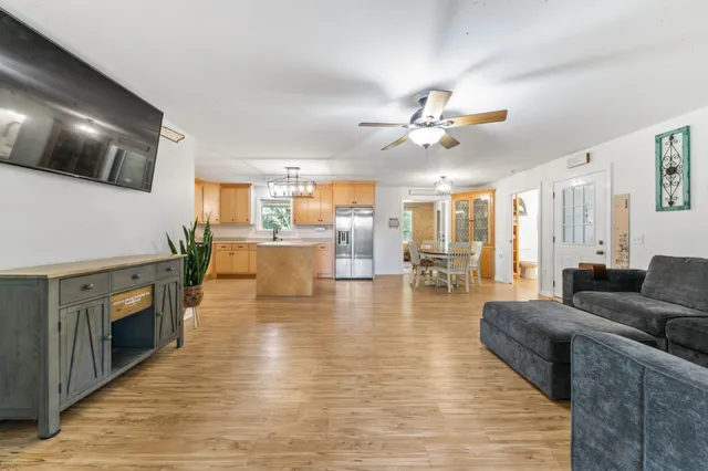 $424,900 | 812 Good Hope Road, Leoma, TN 38468