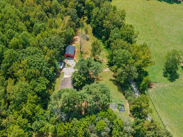 $424,900 | 812 Good Hope Road, Leoma, TN 38468