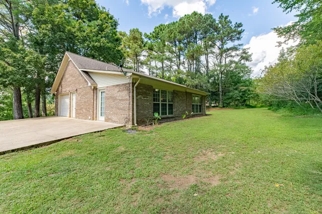 $424,900 | 812 Good Hope Road, Leoma, TN 38468