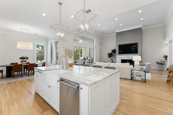 $3,999,000 | 7110 Robin Road, Dallas, TX 75209