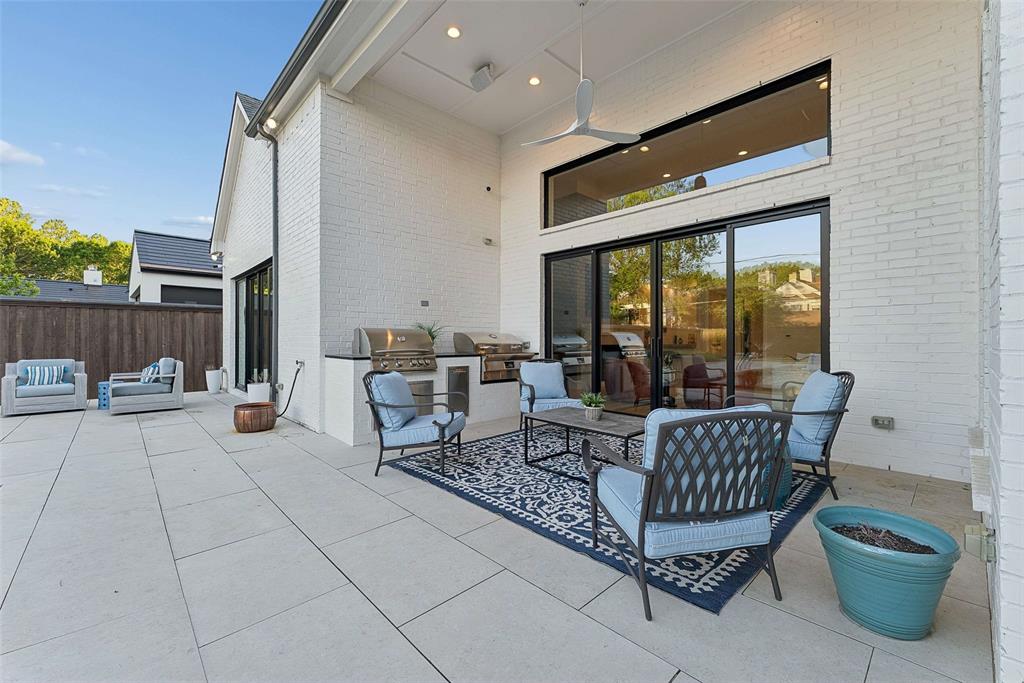 7110 Robin Road Dallas, TX 75209 - Photo 24 of 36 a outdoor living space with furniture