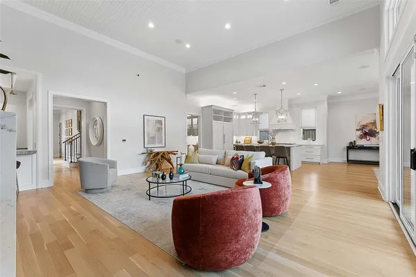 $3,999,000 | 7110 Robin Road, Dallas, TX 75209