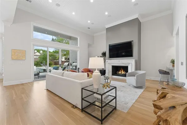 $3,999,000 | 7110 Robin Road, Dallas, TX 75209