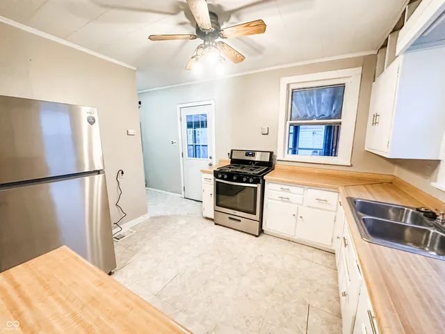 $135,000 | 718 Main Street, Elwood, IN 46036