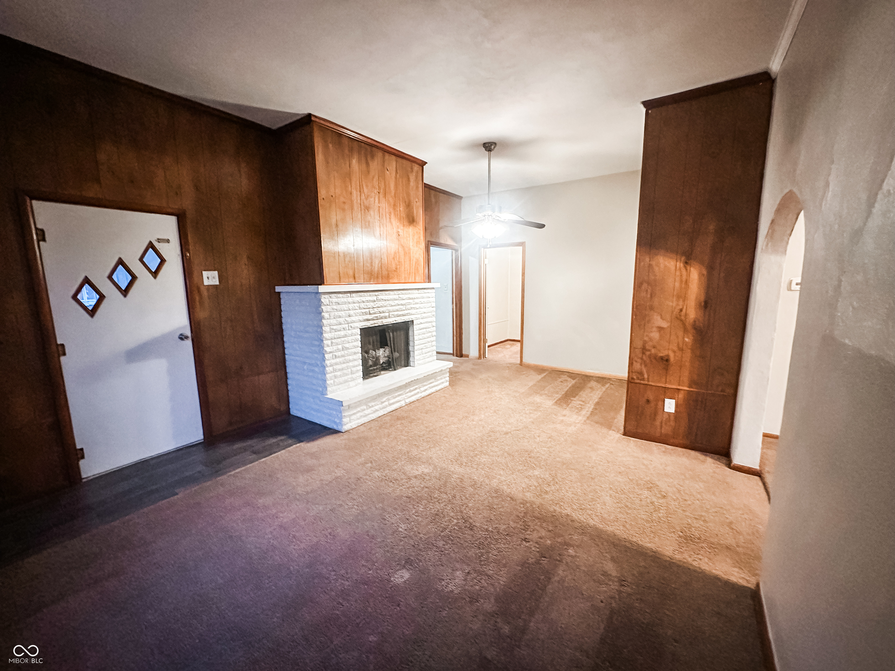 718 Main Street Elwood, IN 46036 - Photo 8 of 24