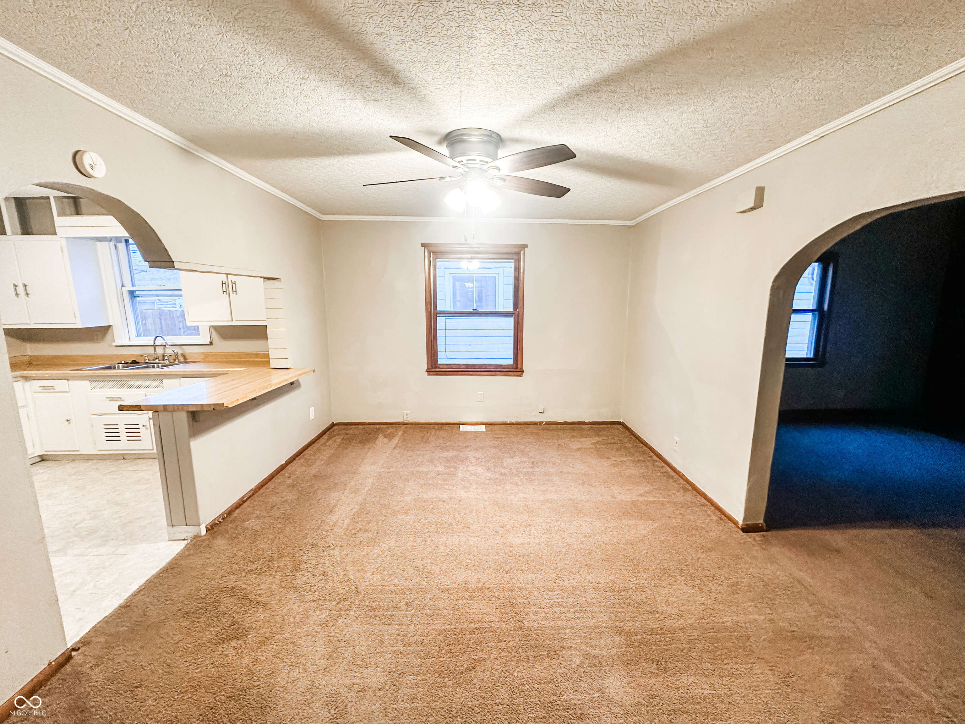 718 Main Street Elwood, IN 46036 - Photo 10 of 24