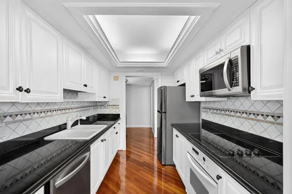 $3,500 | 5280 North Ocean Drive, Unit 14D, Riviera Beach, FL 33404