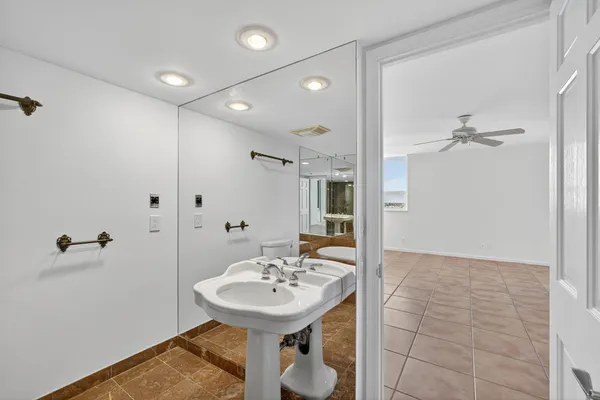 $3,500 | 5280 North Ocean Drive, Unit 14D, Riviera Beach, FL 33404