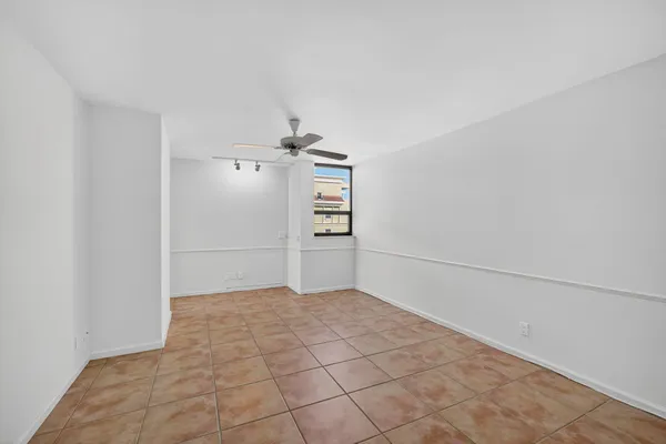 $3,500 | 5280 North Ocean Drive, Unit 14D, Riviera Beach, FL 33404