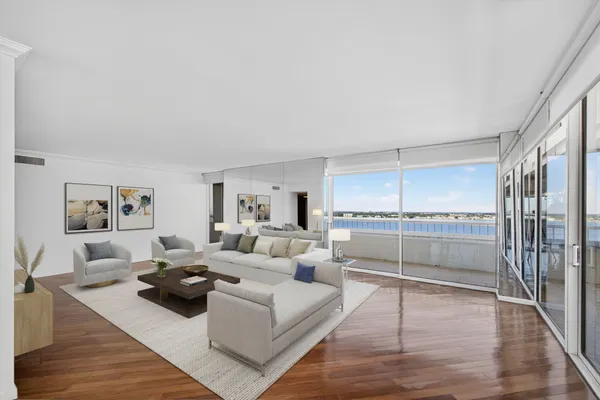 $3,500 | 5280 North Ocean Drive, Unit 14D, Riviera Beach, FL 33404