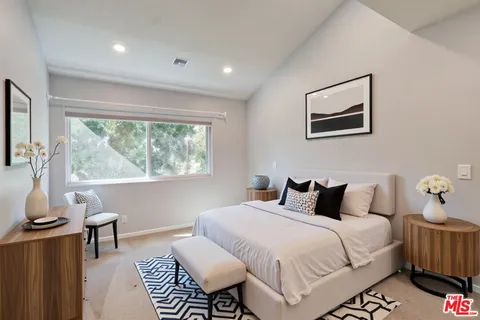 $559,000 | 1275 Seacliff Court, Unit 5, Ventura, CA 93003