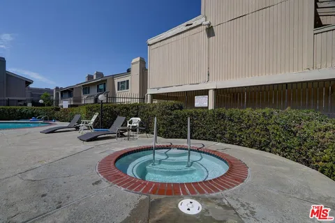 $559,000 | 1275 Seacliff Court, Unit 5, Ventura, CA 93003