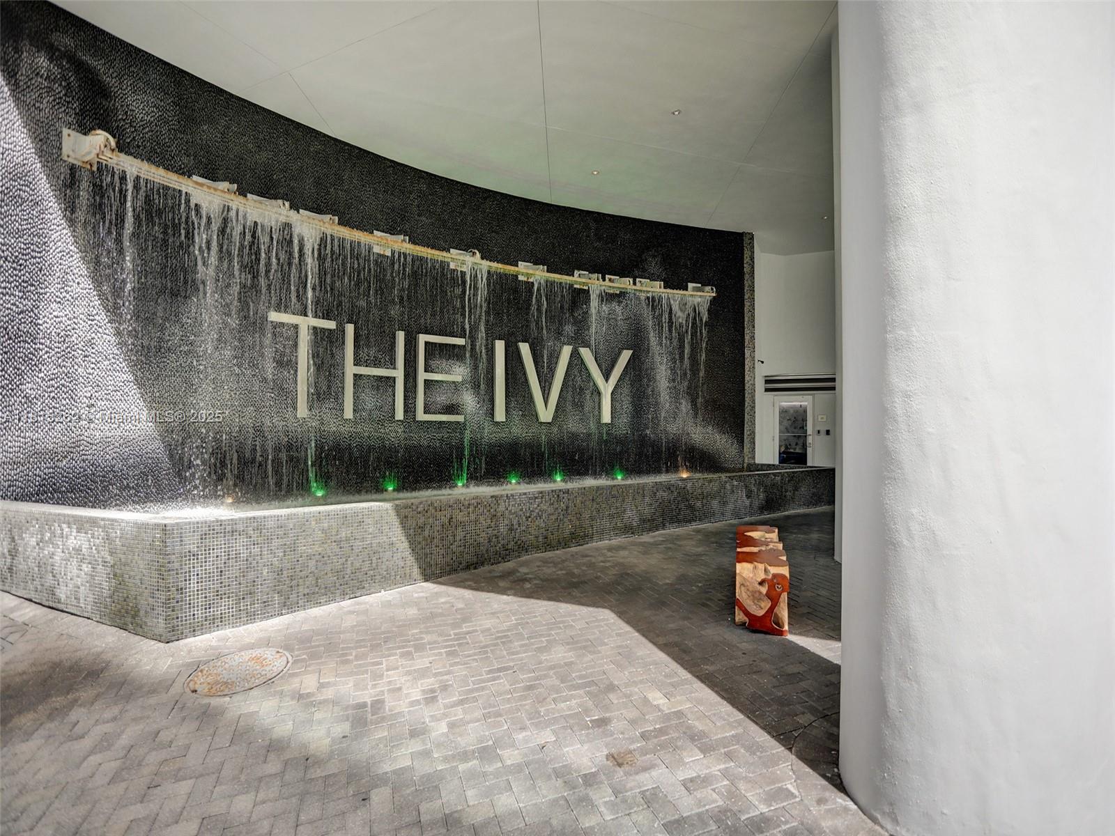 90 Southwest 3rd Street, Unit 2809 Miami, FL 33130 - Photo 2 of 67 a view of back yard of a house