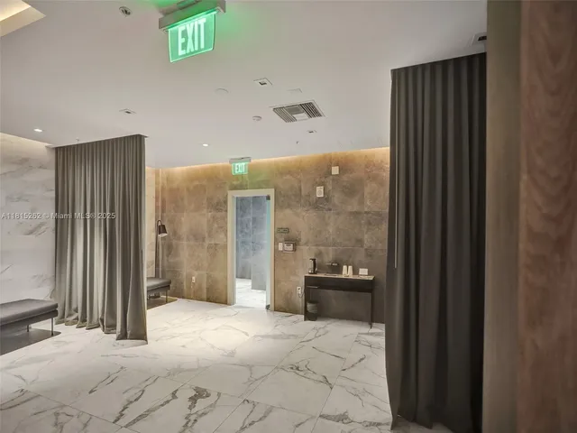 $3,850 | 90 Southwest 3rd Street, Unit 2809, Miami, FL 33130