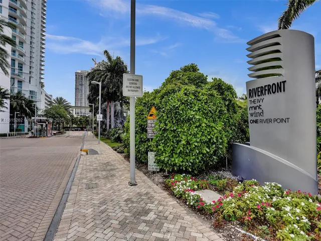 $3,850 | 90 Southwest 3rd Street, Unit 2809, Miami, FL 33130