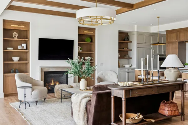 $1,895,000 | 2416 Commerce Boulevard, Unit A1, Mound, MN 55364