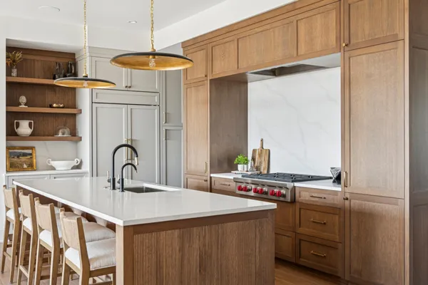 $1,895,000 | 2416 Commerce Boulevard, Unit A1, Mound, MN 55364